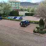 Apartamento Sun And Flowers In Front Of The Sea *